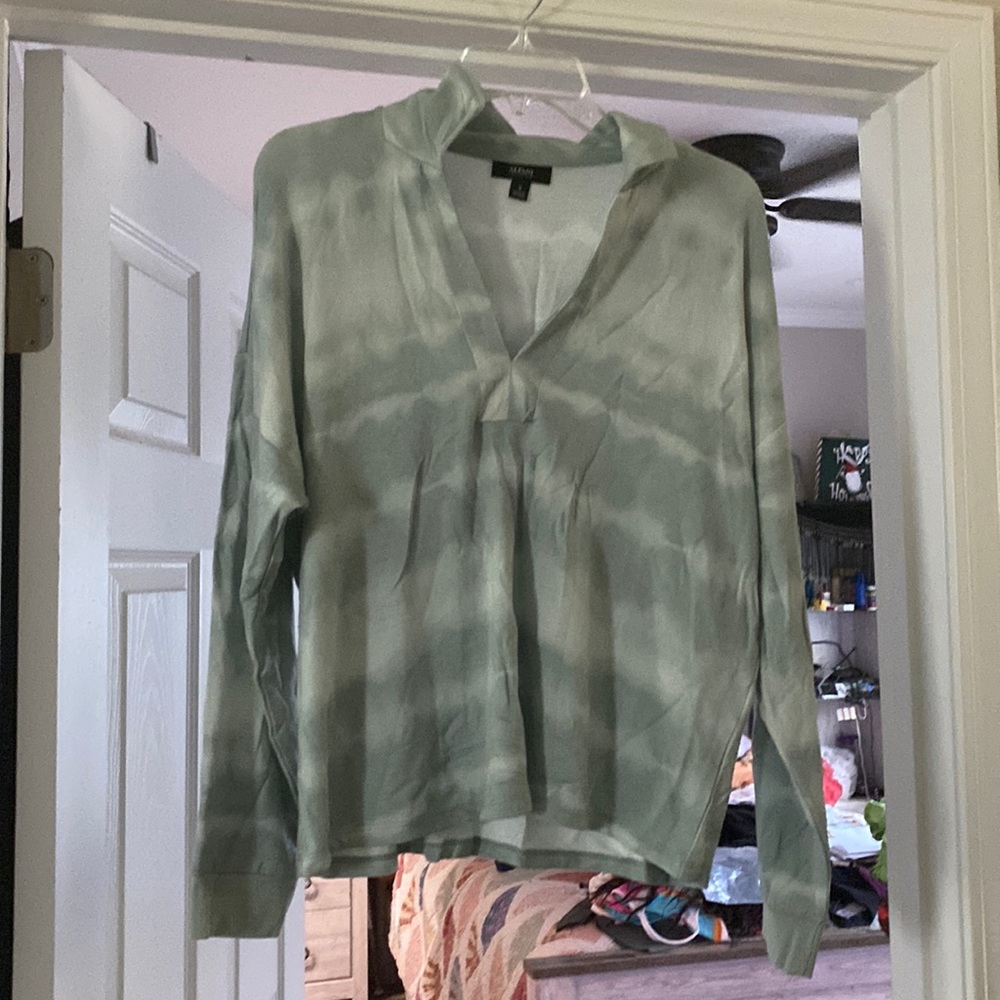 Medium brand new long sleeve mint tye dye Alfani